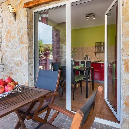 Gorgeous In With Wifi Apartman Liznjan